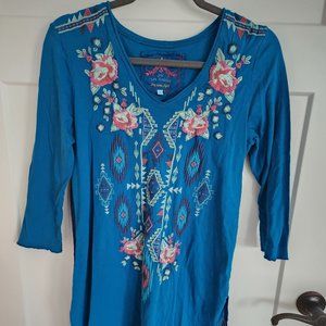 Johnny Was Blue Embroidered Cotton Blouse Size S, gently preowned